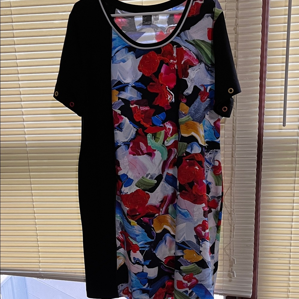 Brand new Black Panel Midi Dress with Multicolor Abstract Floral Print xxl